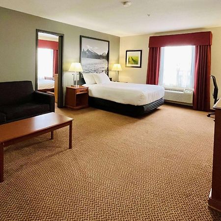 Super 8 By Wyndham Grande Prairie Hotel Ngoại thất bức ảnh