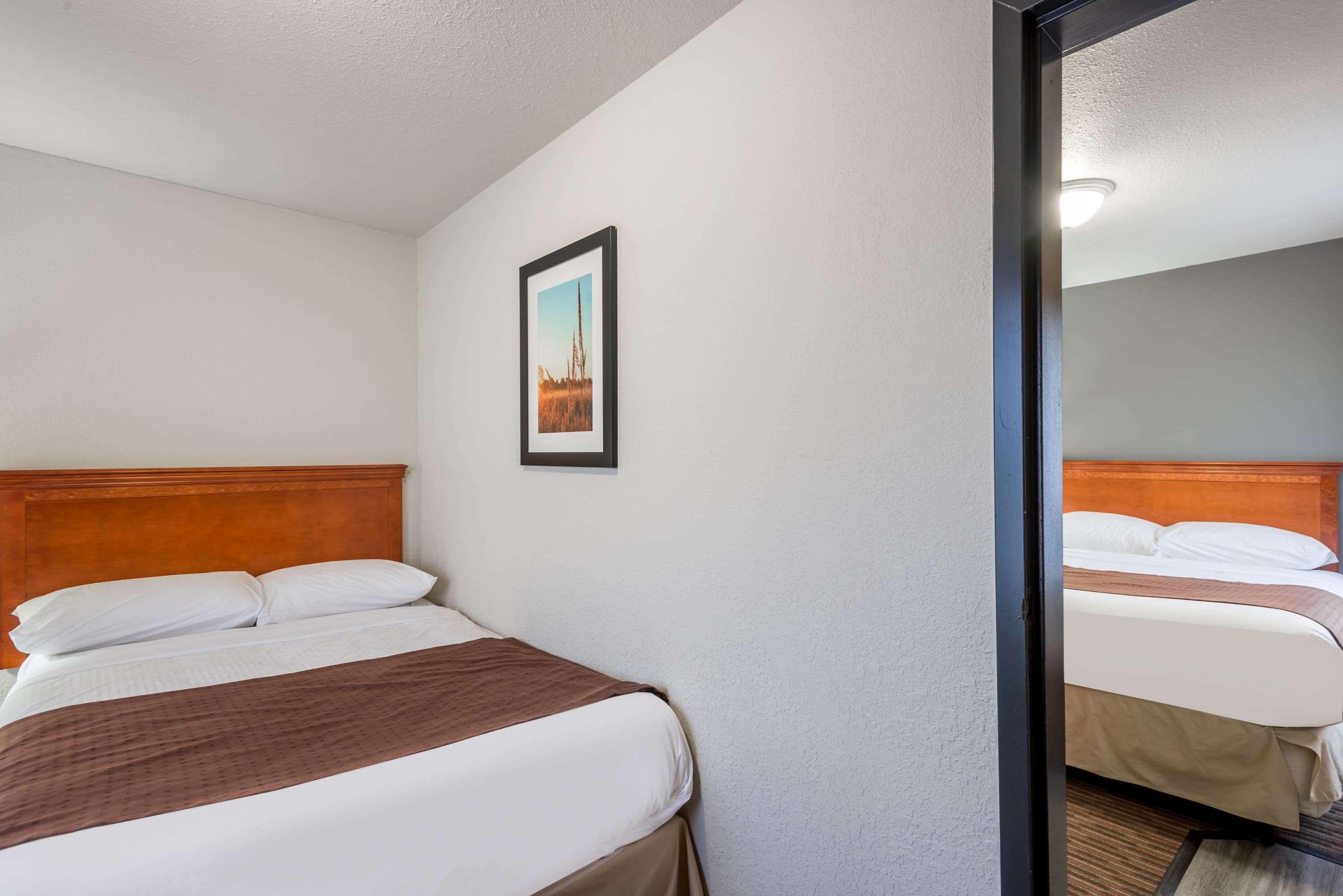 Super 8 By Wyndham Grande Prairie Hotel Ngoại thất bức ảnh