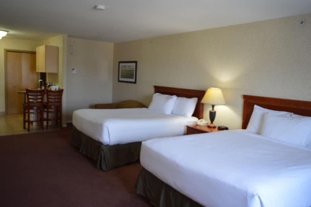 Super 8 By Wyndham Grande Prairie Hotel Ngoại thất bức ảnh