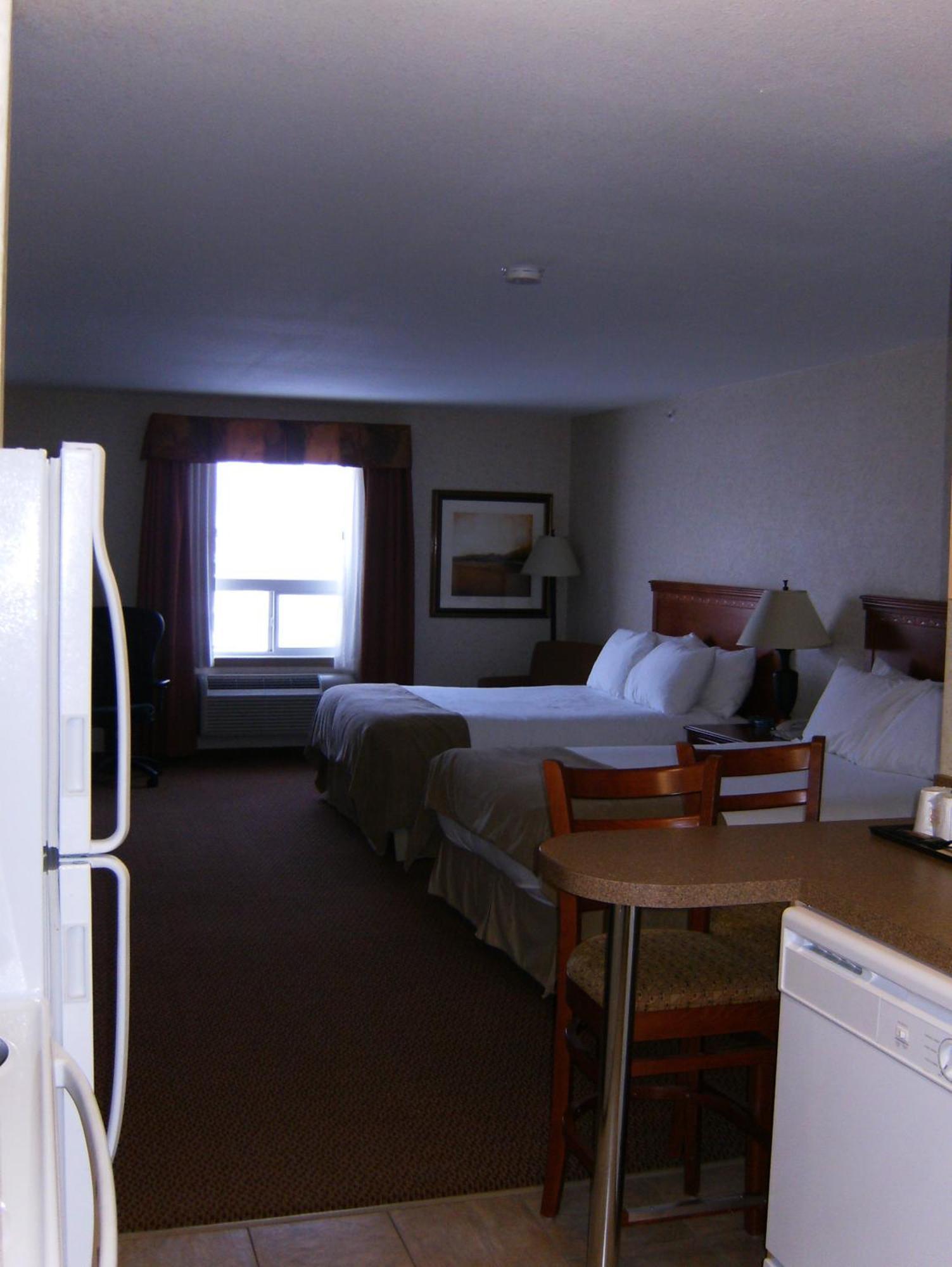 Super 8 By Wyndham Grande Prairie Hotel Ngoại thất bức ảnh