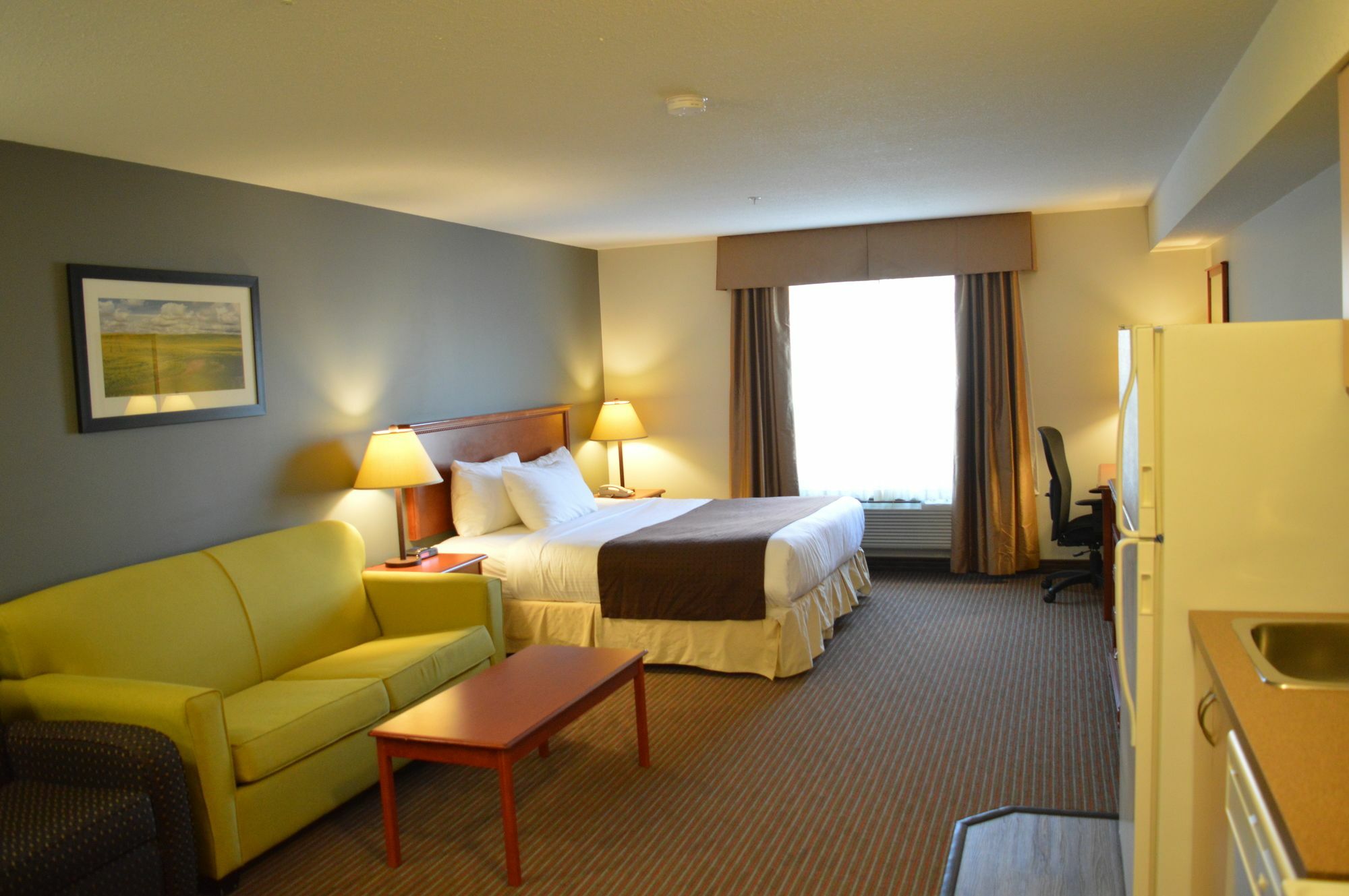 Super 8 By Wyndham Grande Prairie Hotel Ngoại thất bức ảnh